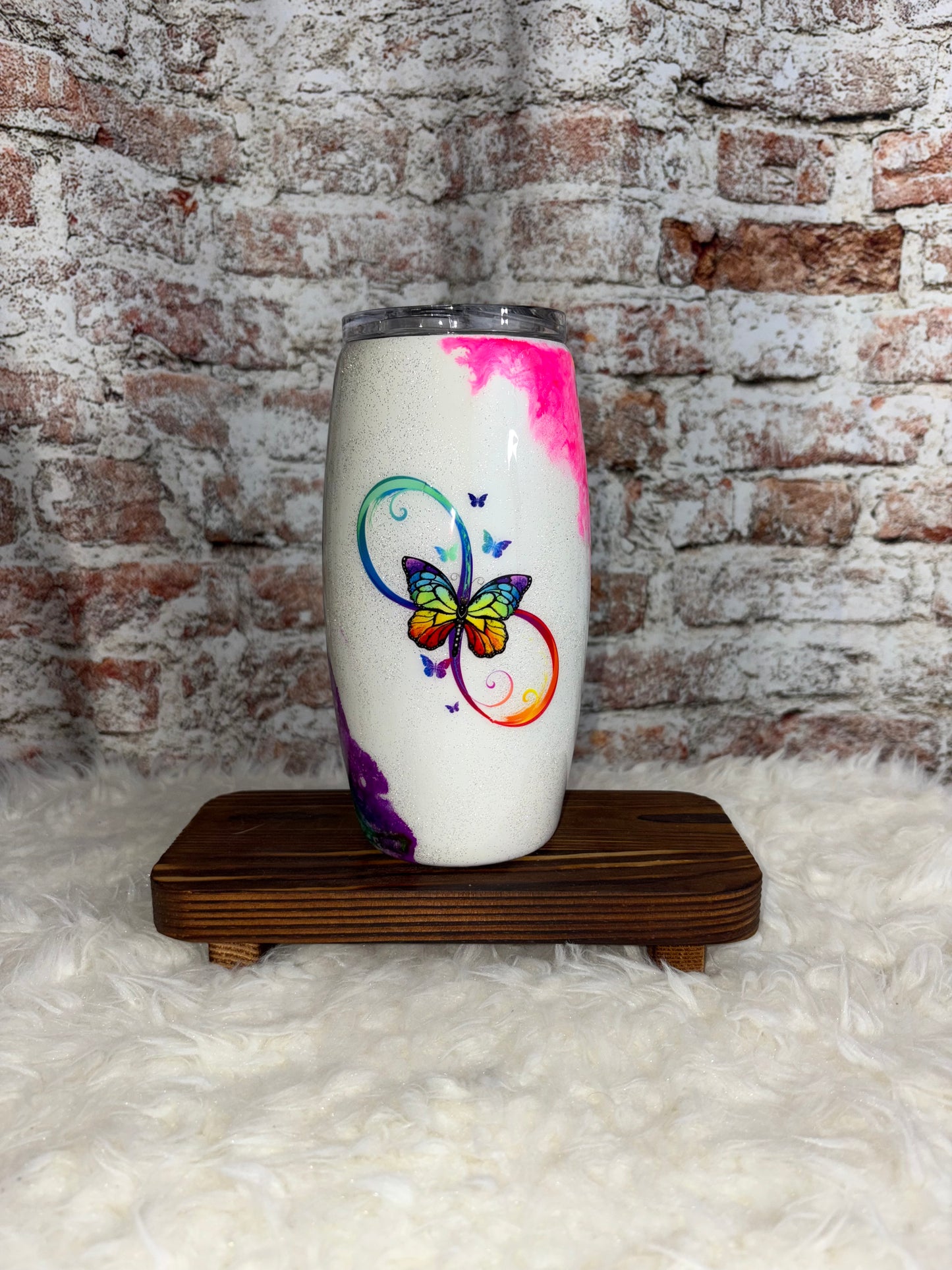 🦋✨ Sip in Style with Our Colorburst Tumblers! ✨🌈