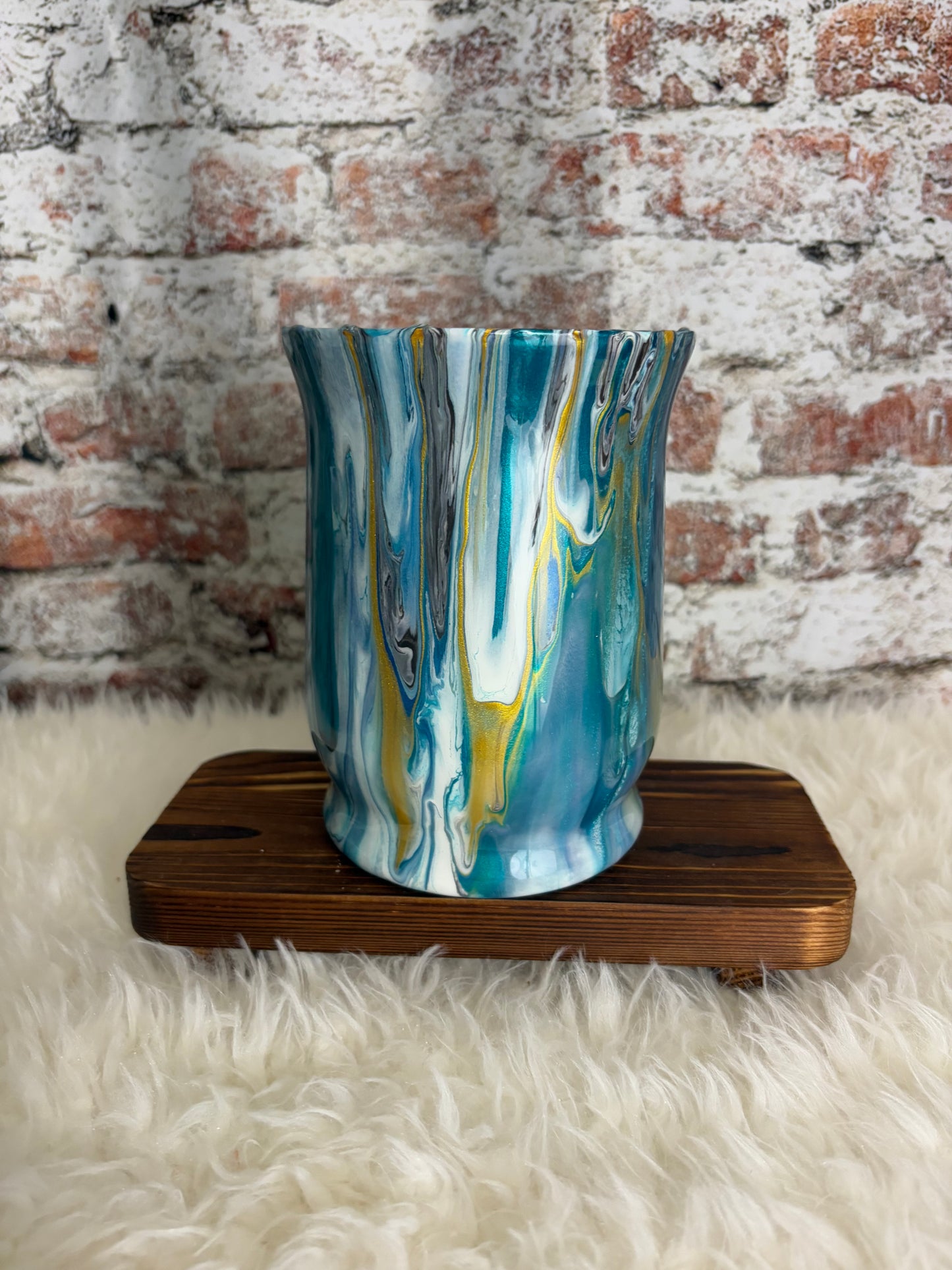 “Seabreeze Cascade” – Coastal Luxe Artisan Vase