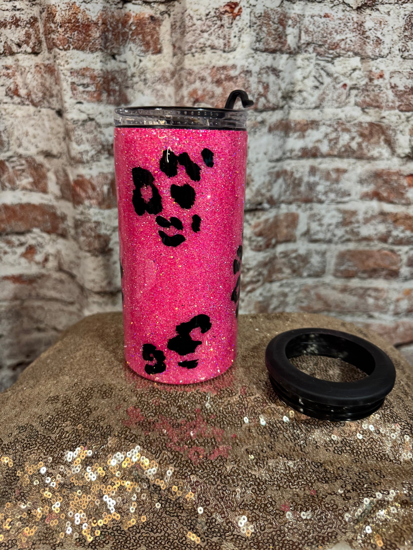 Pink leopard can coozie