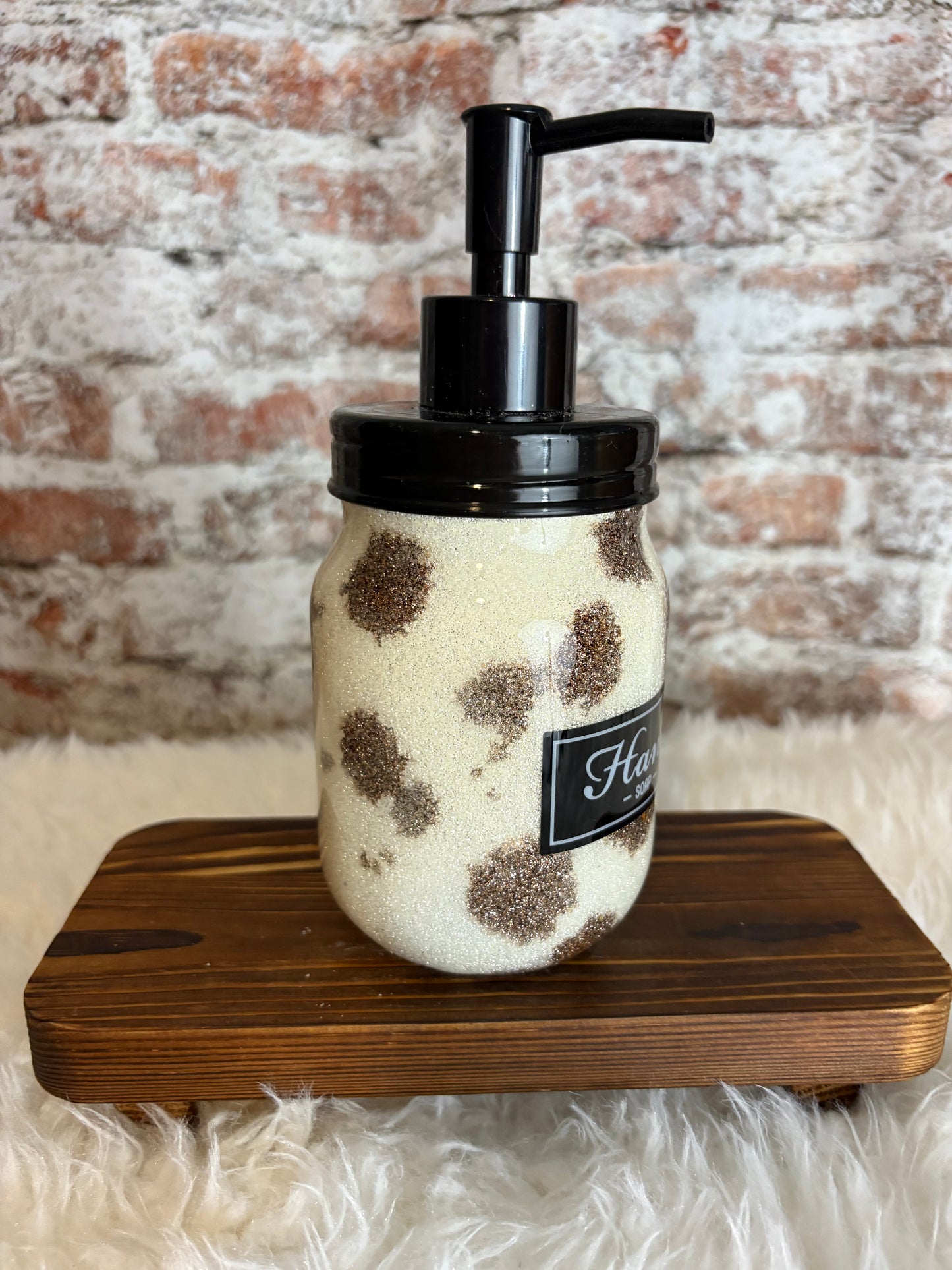 Bring the Farmhouse Charm to Your Sink!