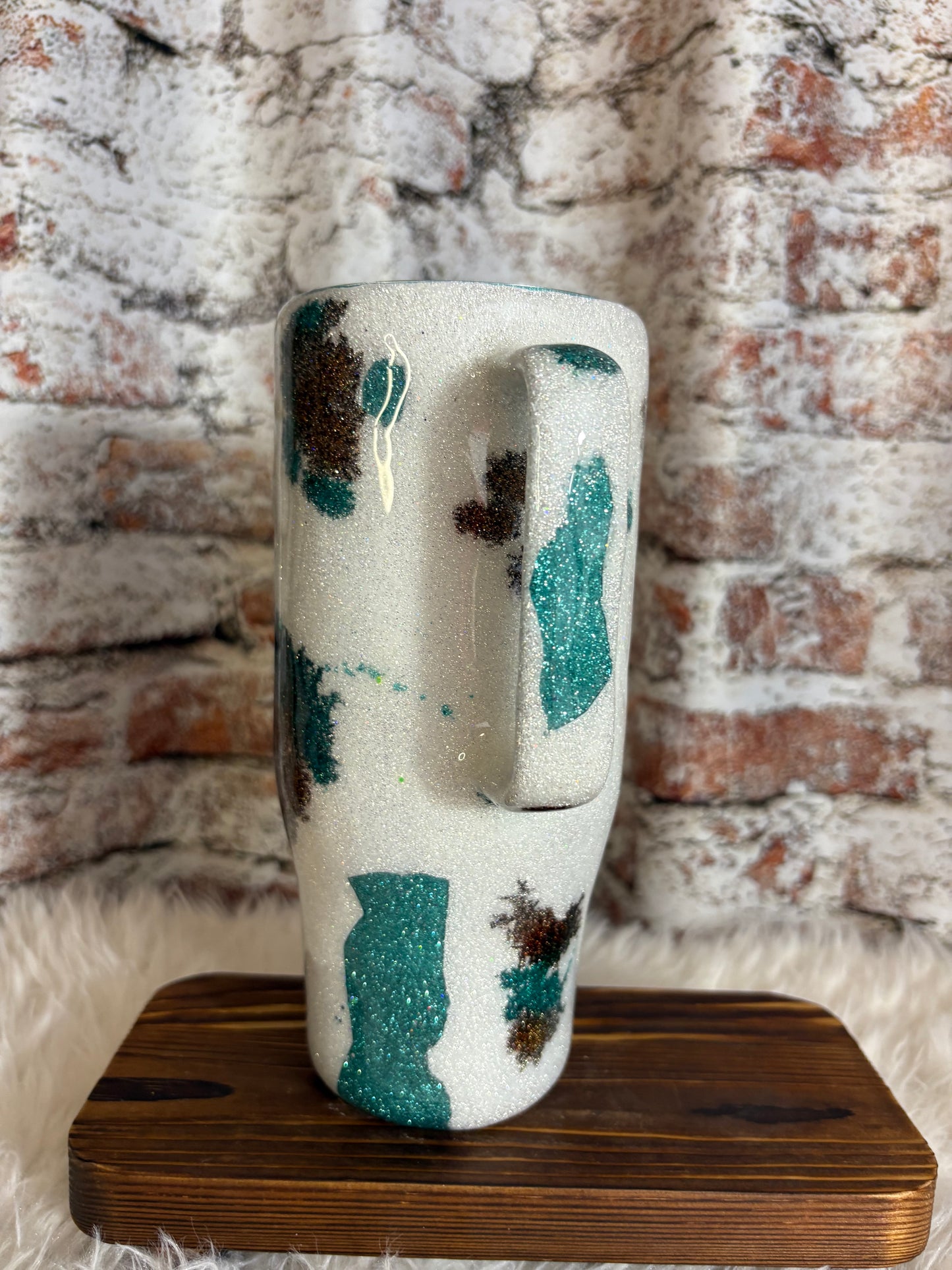 ๐ฎโจ Cowhide Cutie Tumbler โ 30oz of Country Sass ๐โโ๏ธ