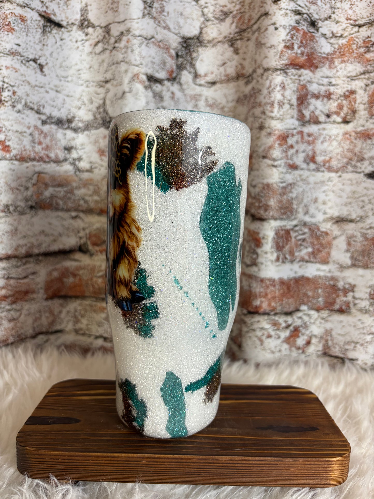 ๐ฎโจ Cowhide Cutie Tumbler โ 30oz of Country Sass ๐โโ๏ธ
