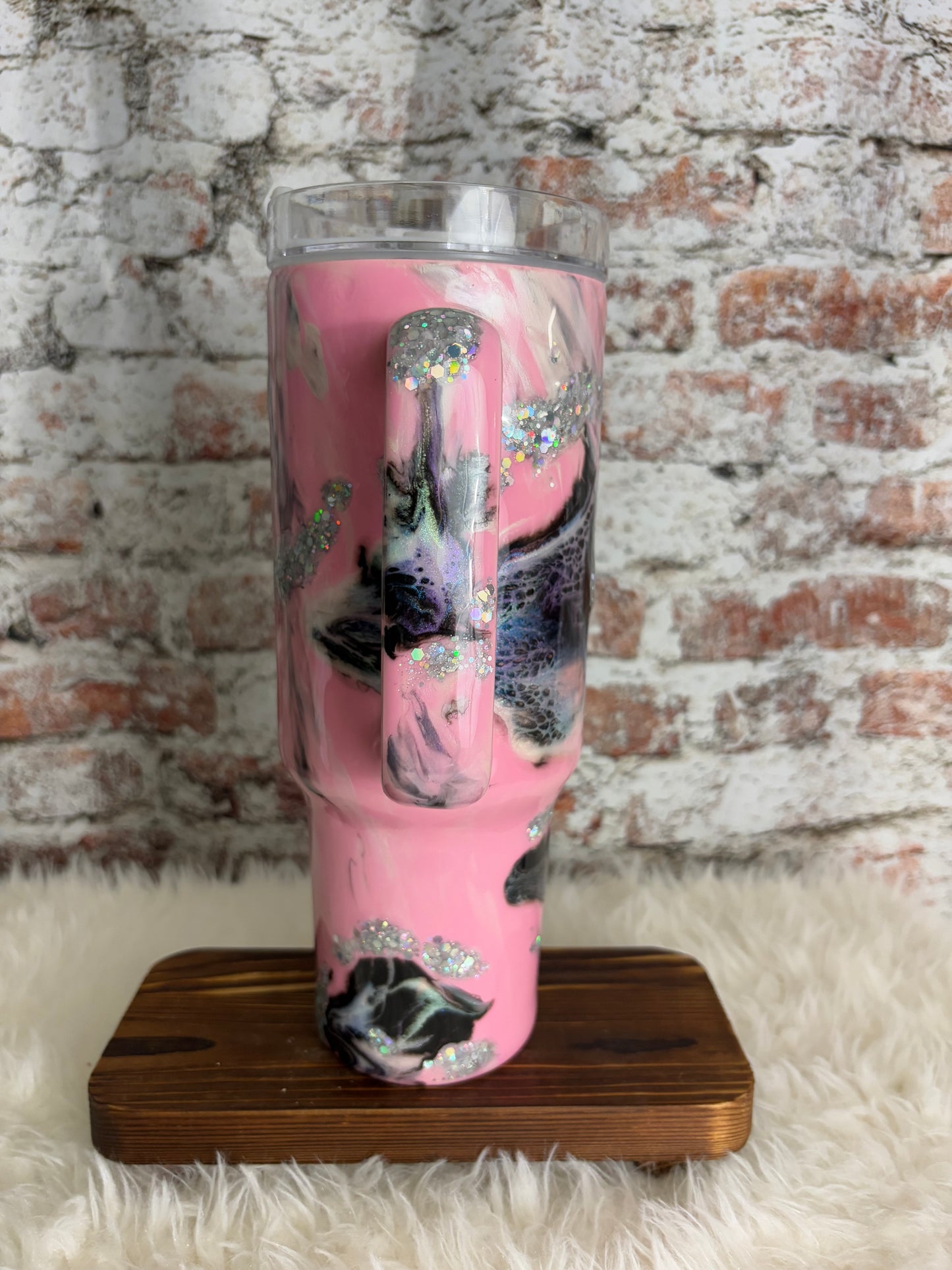 “Pink Stardust Swirl” – 40 oz Glitter Handle Tumbler