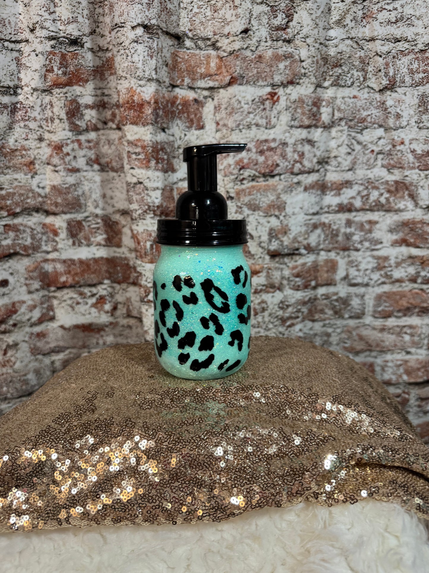 Mint leopard