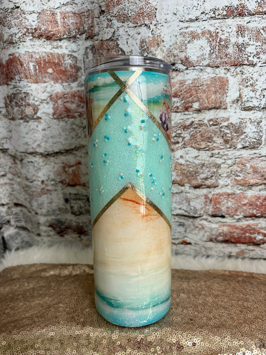🌊 Coastal Dreams 30 oz Tumbler – V Split Beach Design 🌸