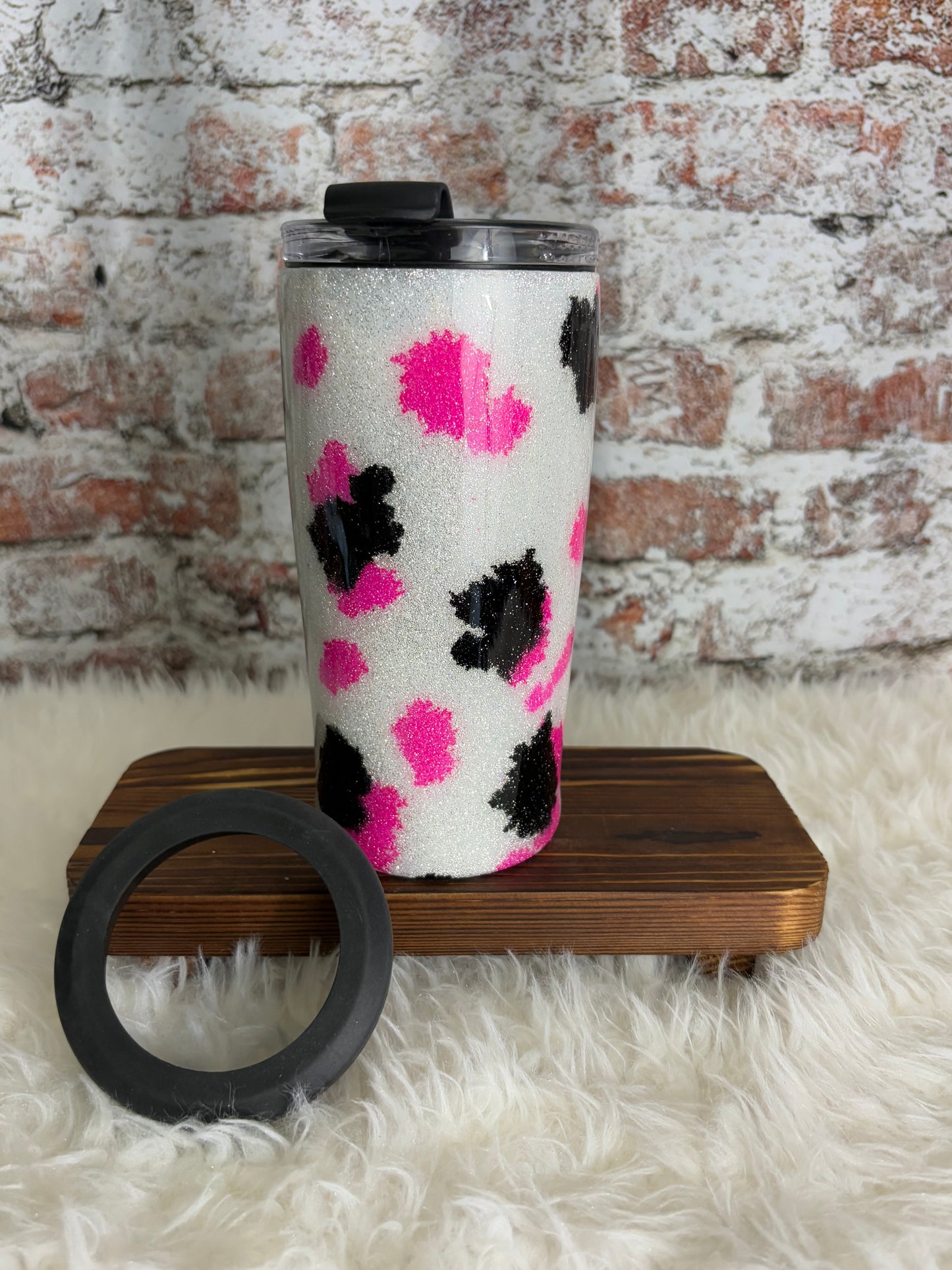 🌺 Pretty in Pink 14oz Can Coozie – Ready to Chill & Thrill 🌺