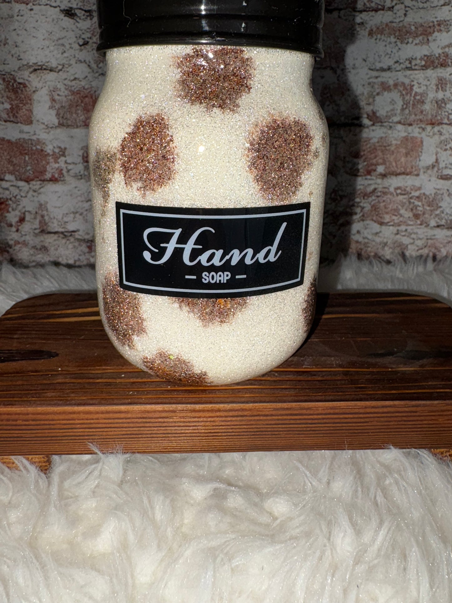 Bring the Farmhouse Charm to Your Sink!