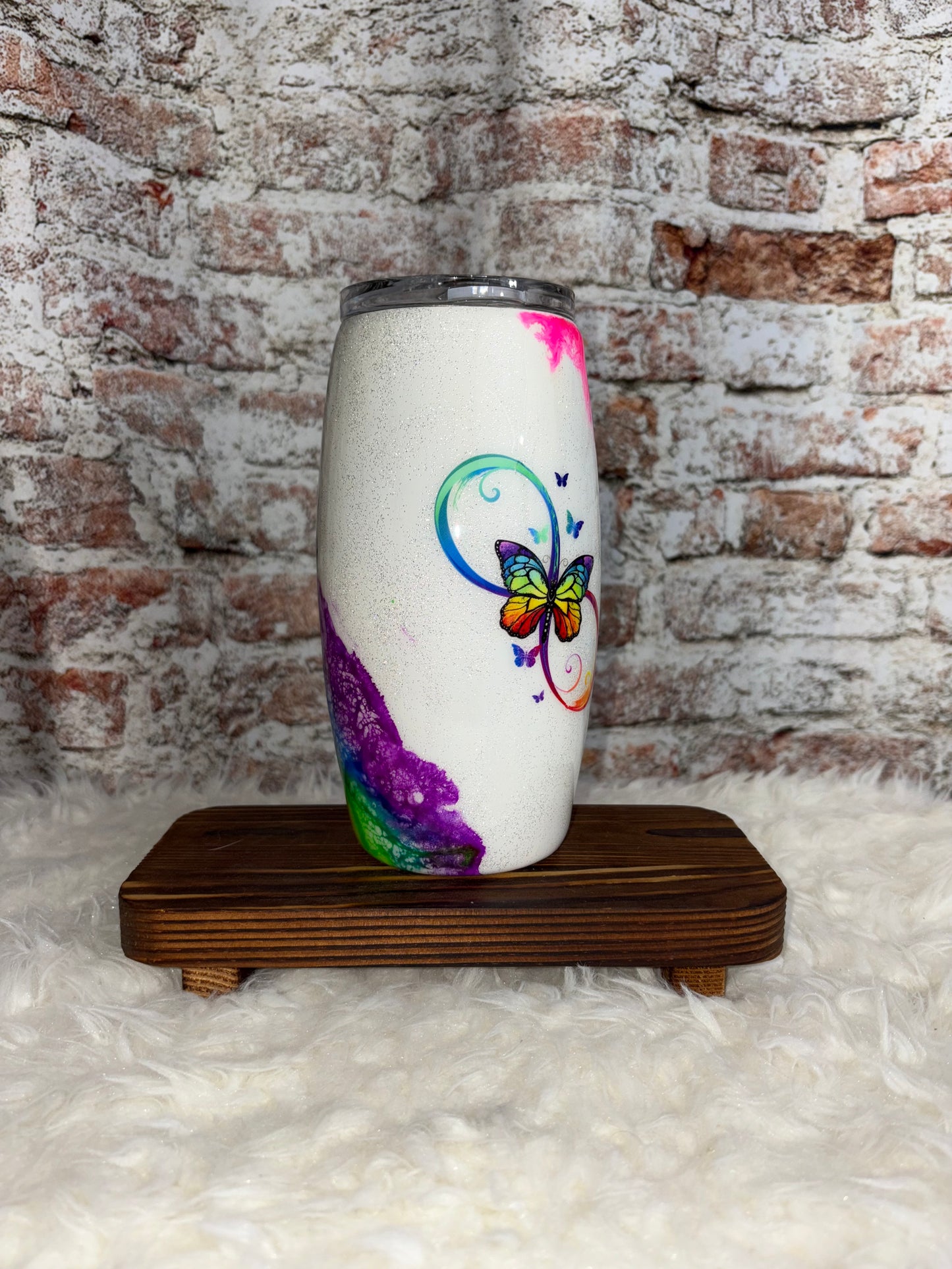 🦋✨ Sip in Style with Our Colorburst Tumblers! ✨🌈